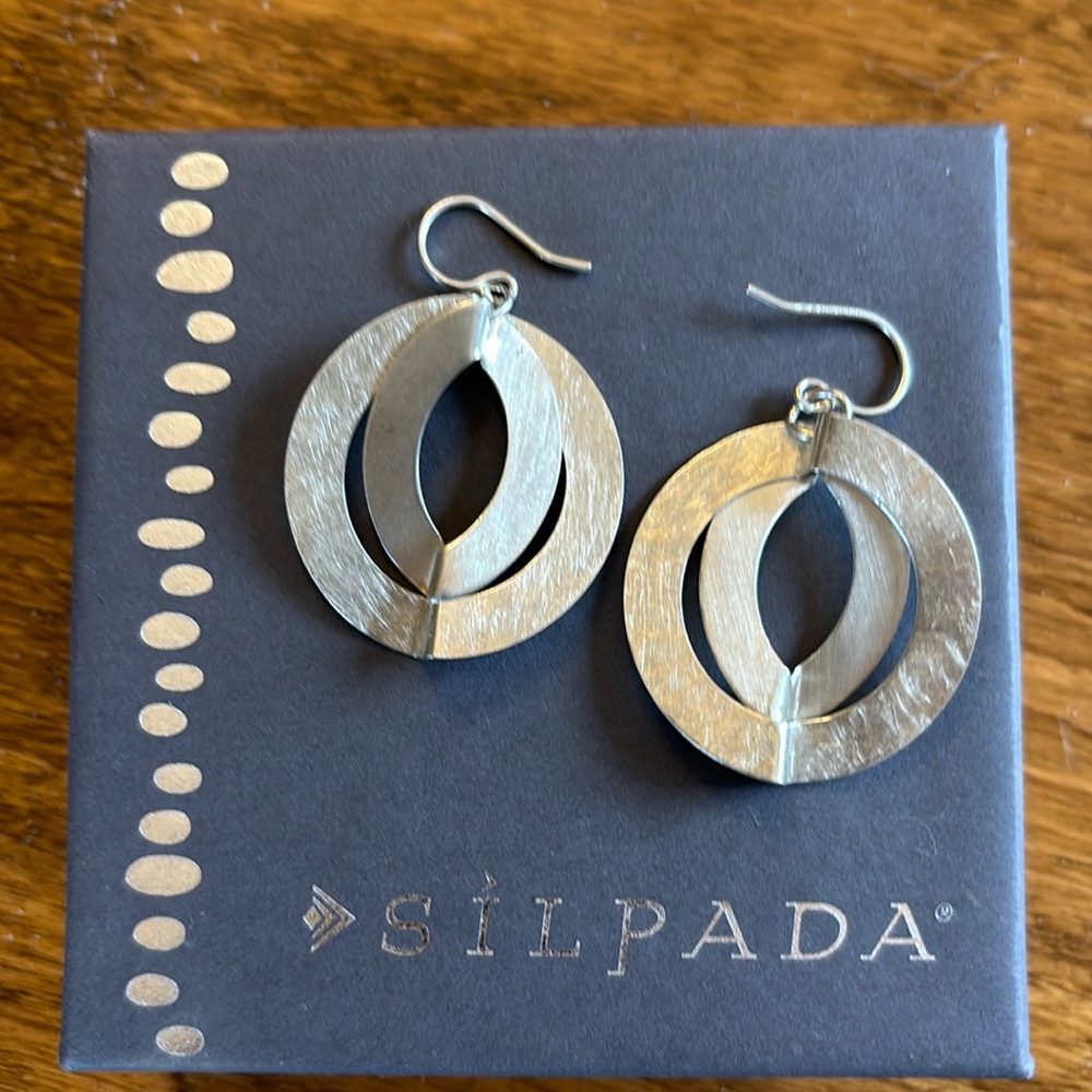 Silpada dual finish drop sterling silver earrings